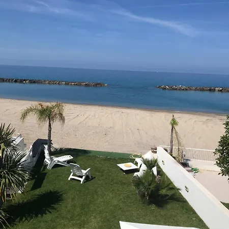 בית נופש A Diamante Sulla